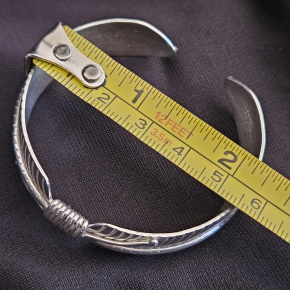 Douglas Etsitty Sterling Feather Cuff Bracelet Navajo Native American Signed - Picture 6 of 16